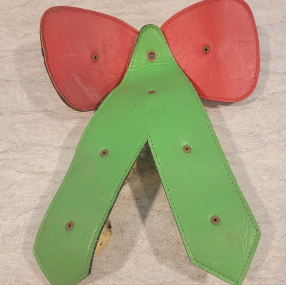 Vintage Christmas Bow Jingle Bells Door Hanger, GENUINE Leather. 1 IN BELLS 9" - Picture 4 of 4
